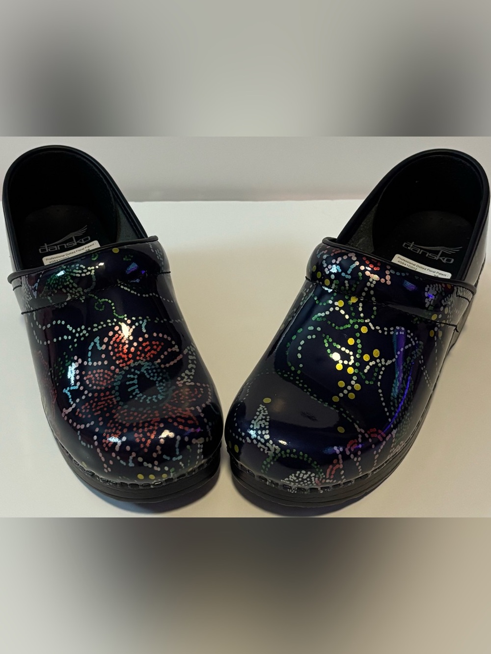 Dansko Professional Dotted Floral Patent Clogs EU 38 Black Multicolor NWT - Picture 2 of 7